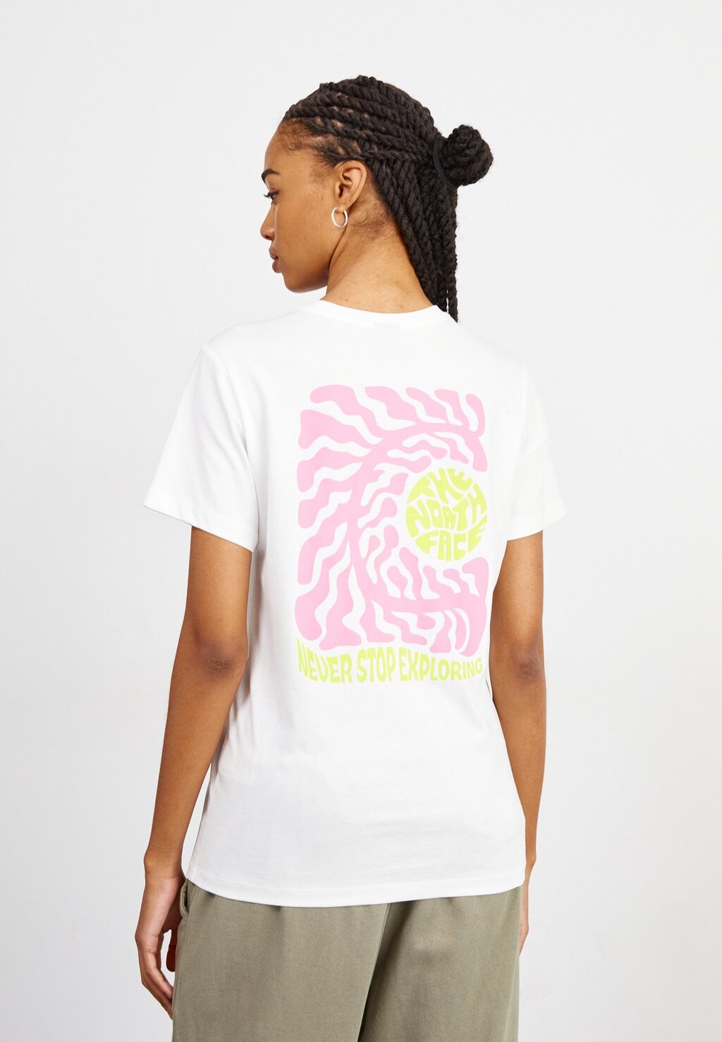 

Футболка с принтом EXOTIC DAYS TEE RELAXED The North Face, цвет white
