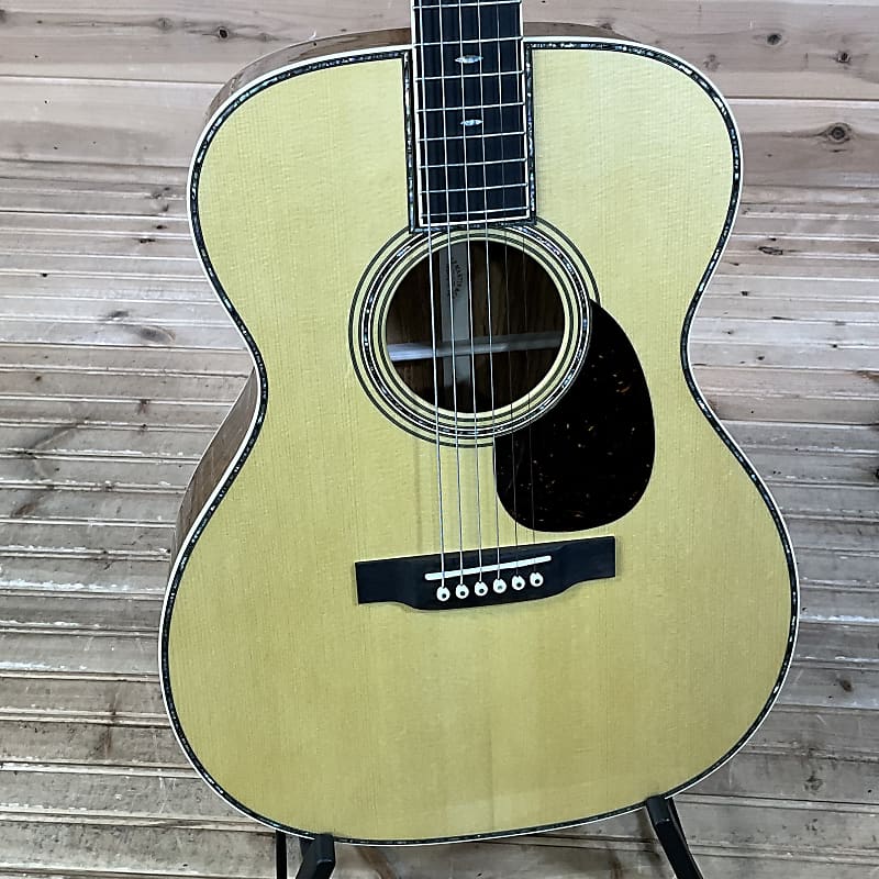 Акустическая гитара Martin Custom OM Italian Spruce/Guatemalan Rosewood Acoustic Guitar - Natural