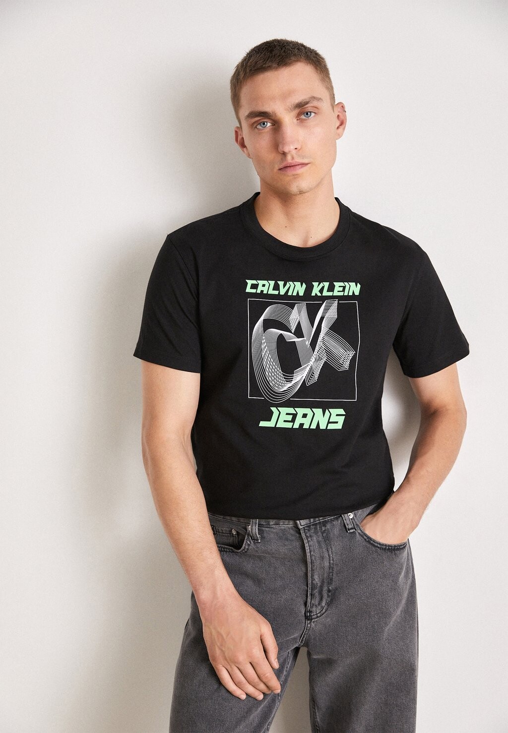 

Футболка с принтом FUTURE FADE LOGO TEE UNISEX Calvin Klein Jeans, черный