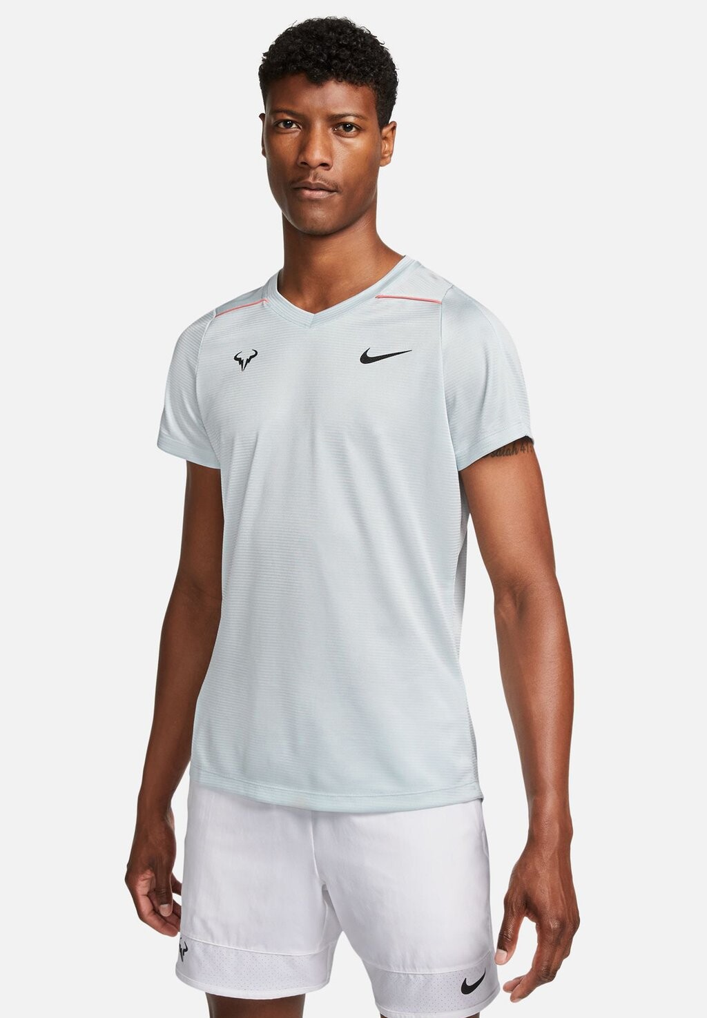 

Спортивная футболка RAFA M NKCT DF CHLLNGR Nike, серый