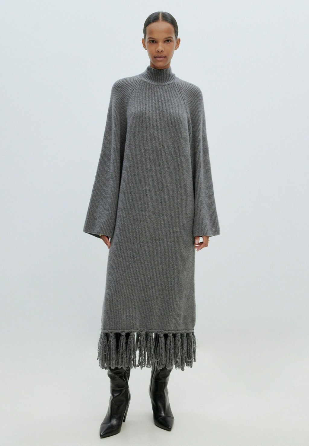 

Трикотажное платье BASTIENNE EDITED, цвет graumeliert dunkelgrau