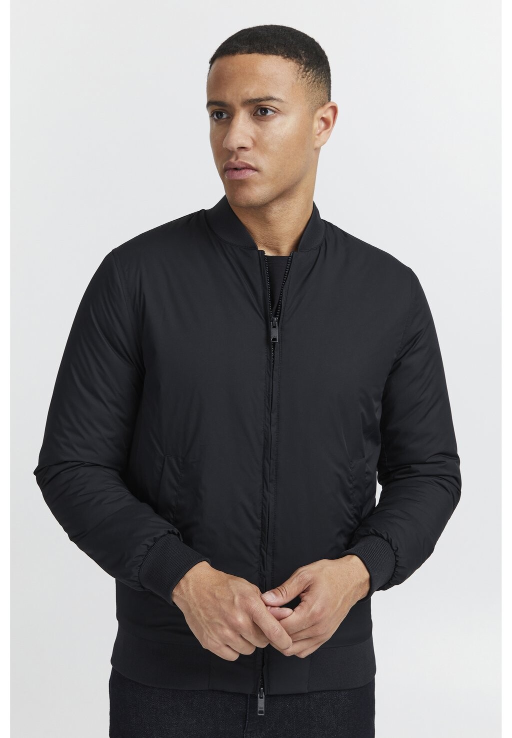 

Куртка-бомбер OAKDEN 0031 THINSULATE Casual Friday, цвет dark navy