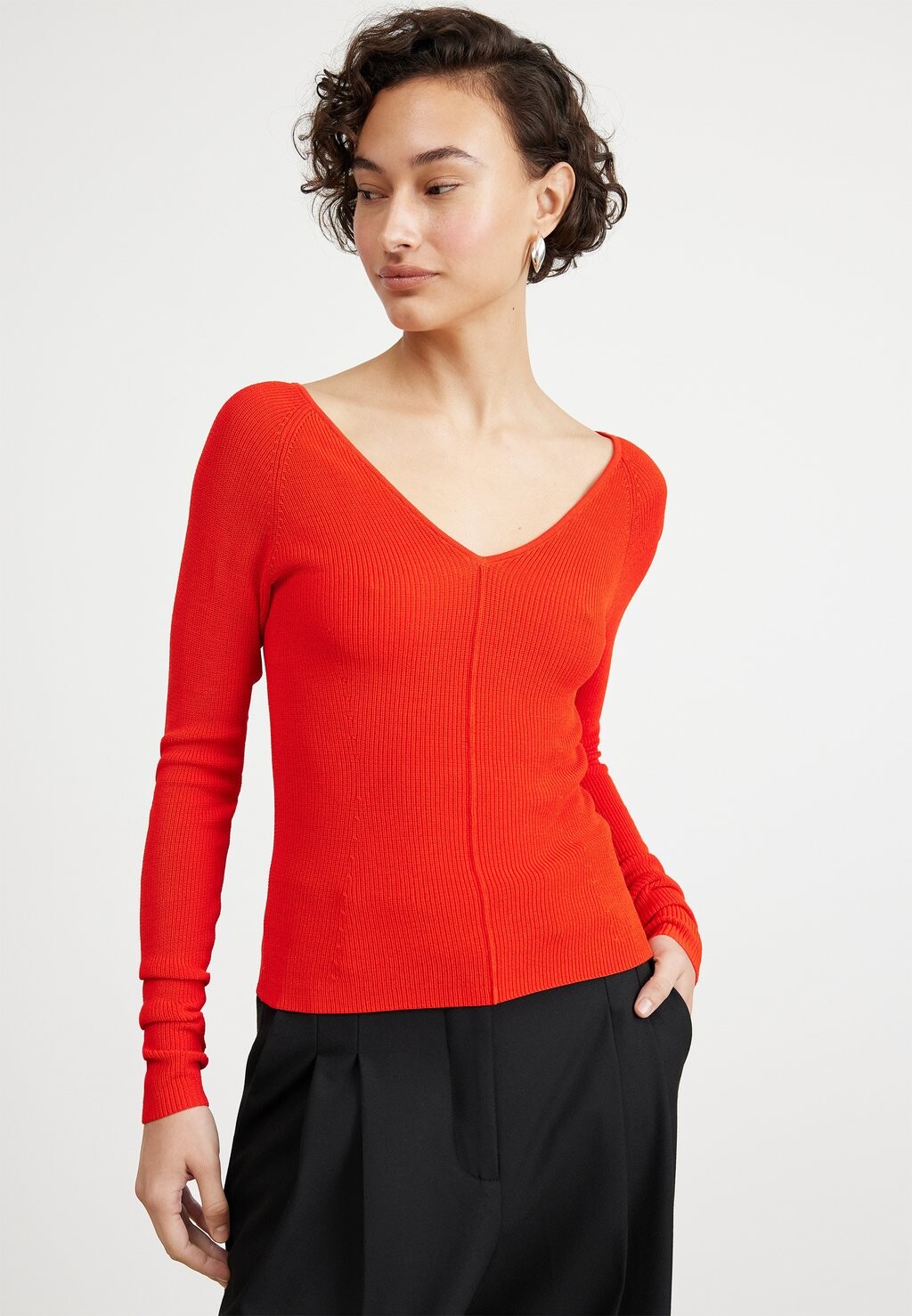 

Топ с длинными рукавами MONA V-NECK Gestuz, красный