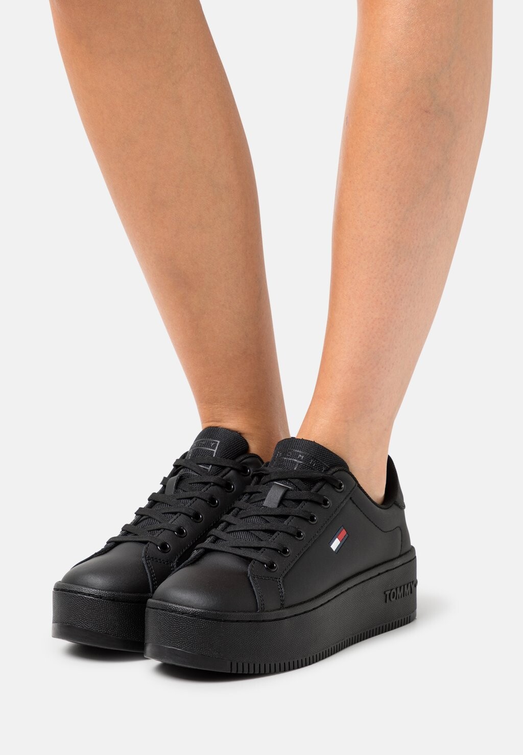 

Кроссовки Tommy Jeans