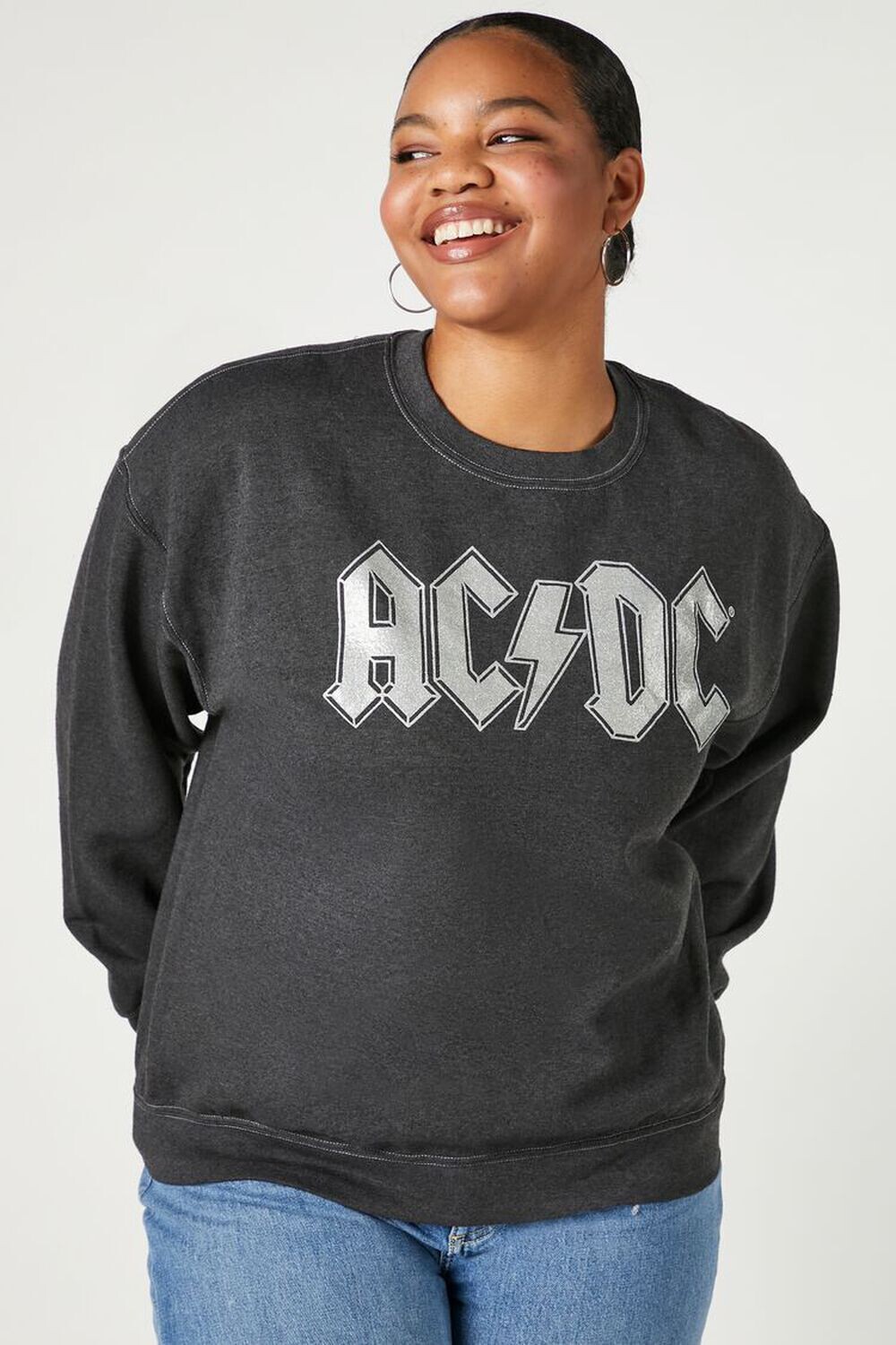

Флисовый пуловер ACDC больших размеров с графическим рисунком Forever 21, угольный