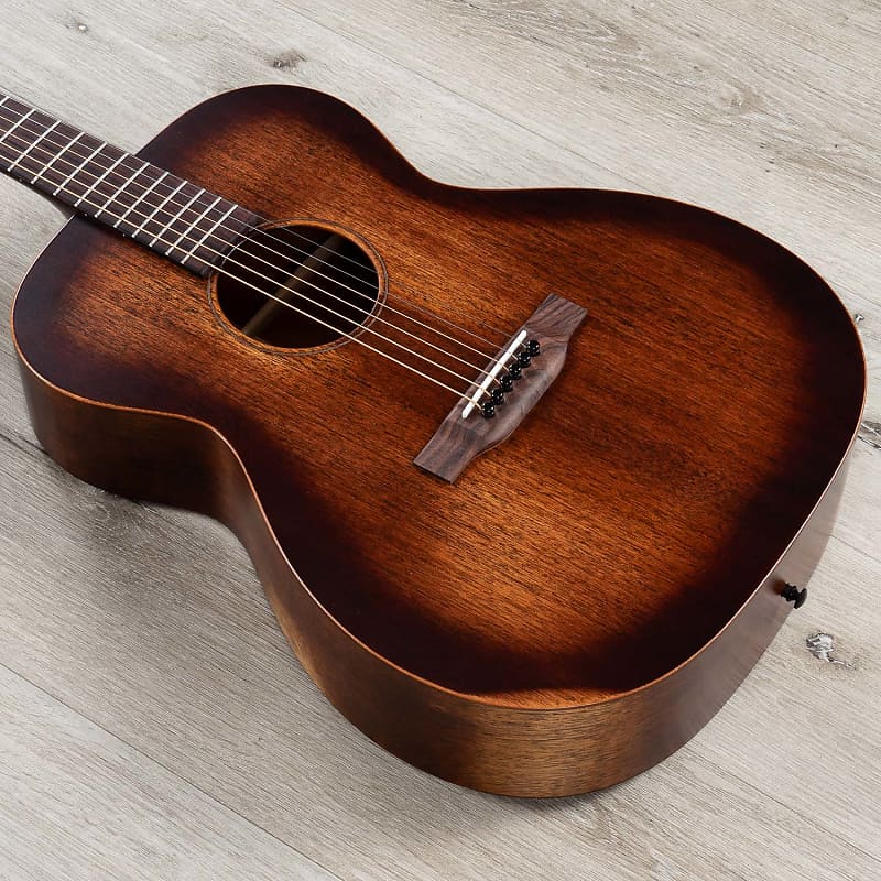 

Акустическая гитара Martin 15 Series 000-15M StreetMaster Acoustic Guitar Mahogany Burst + Gig Bag