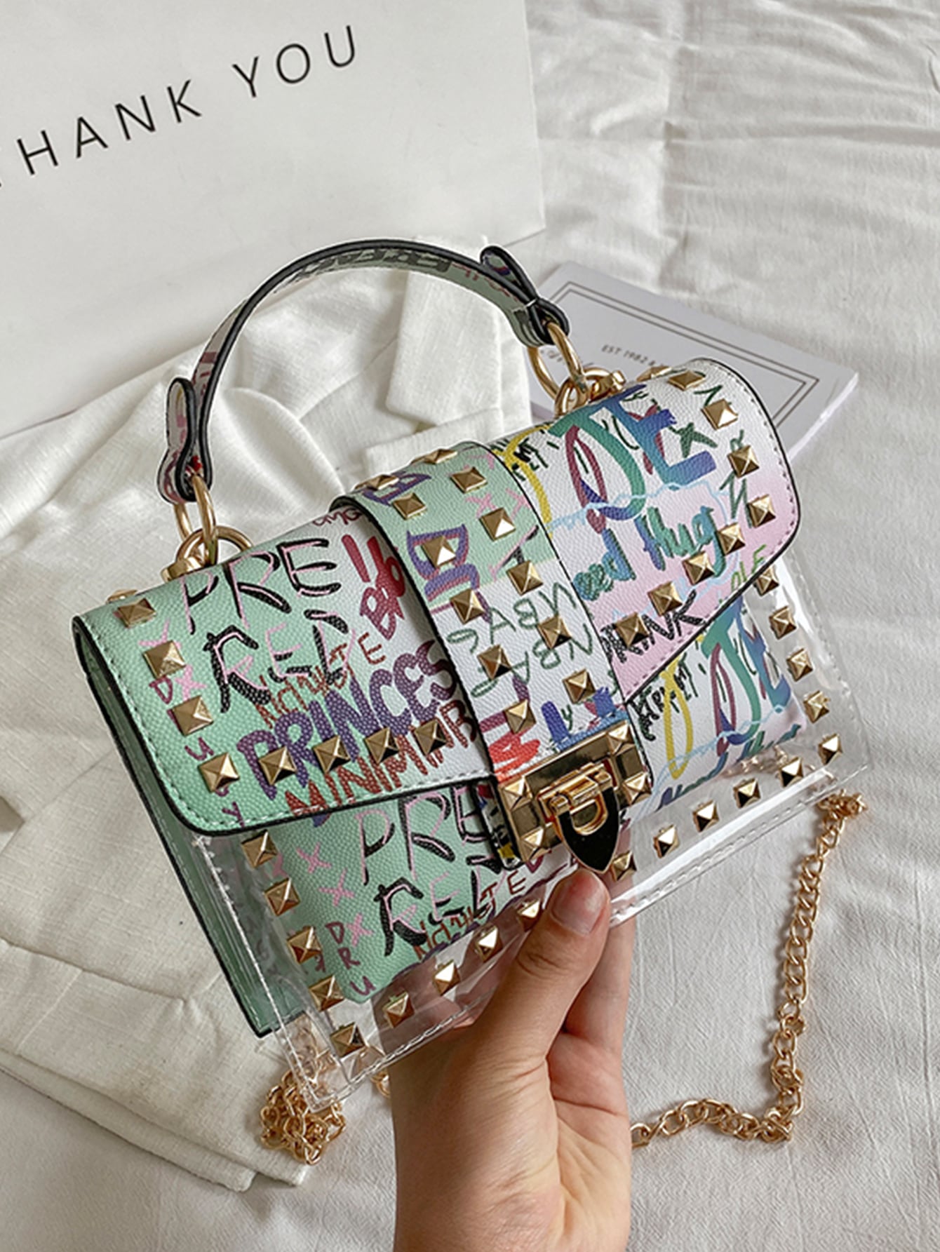 Легкая деловая повседневная квадратная сумка с цепочкой и декором в виде граффити с шипами для девочек-подростков, многоцветный
