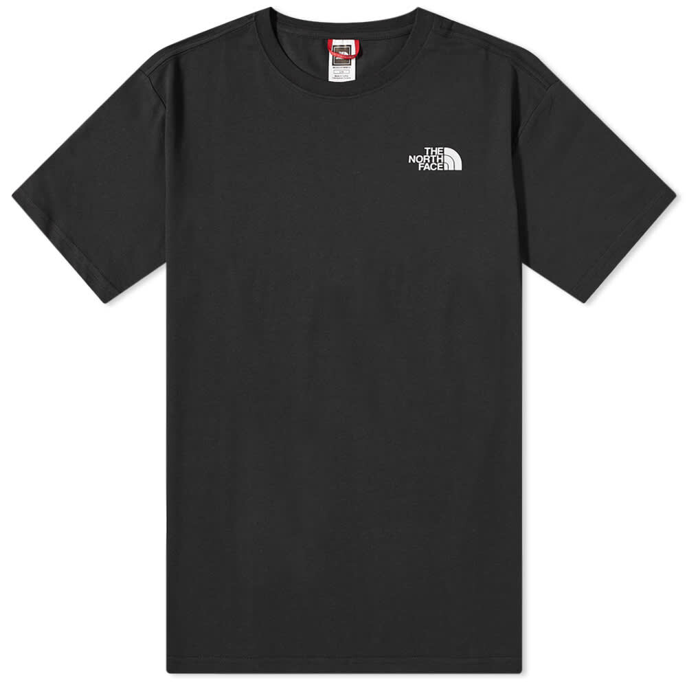 

Праздничная футболка The North Face Redbox, черный