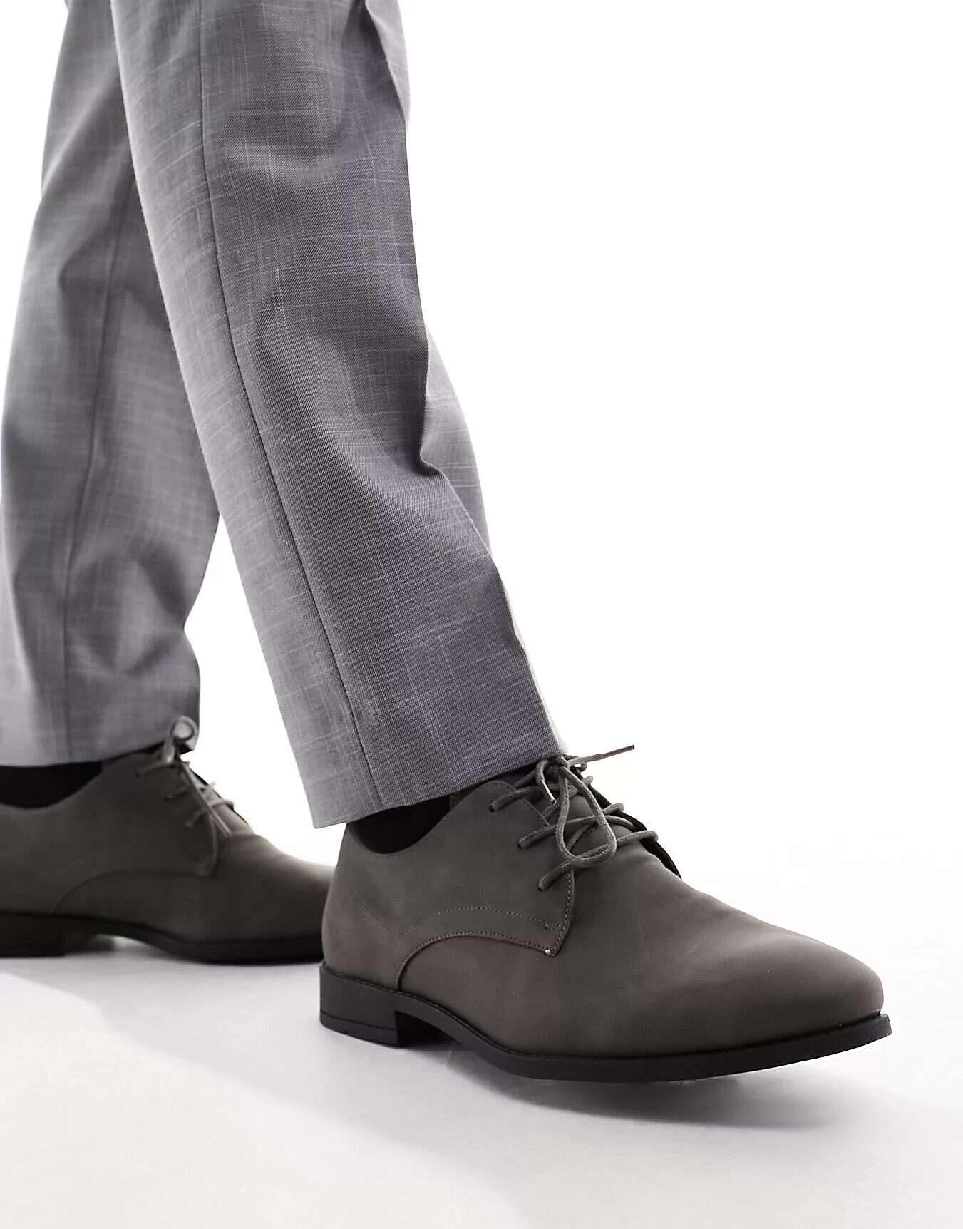 Элегантные туфли New Look серого цвета
