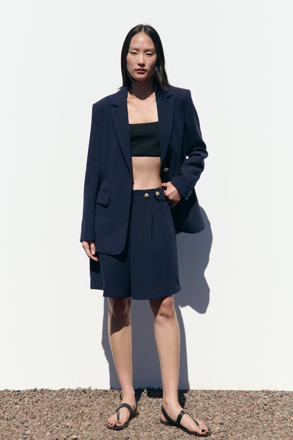 

Шорты-бермуды с золотыми кнопками ZARA, темно-синий