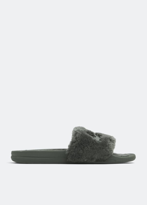 

Шлепанцы ATHLETIC PROPULSION LABS Shearling slides, зеленый