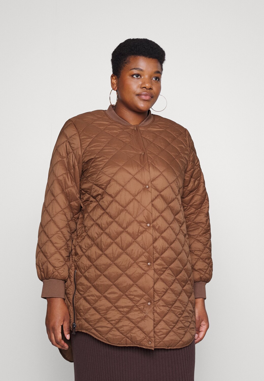 

Пальто короткое Vero Moda Curve, коричневый