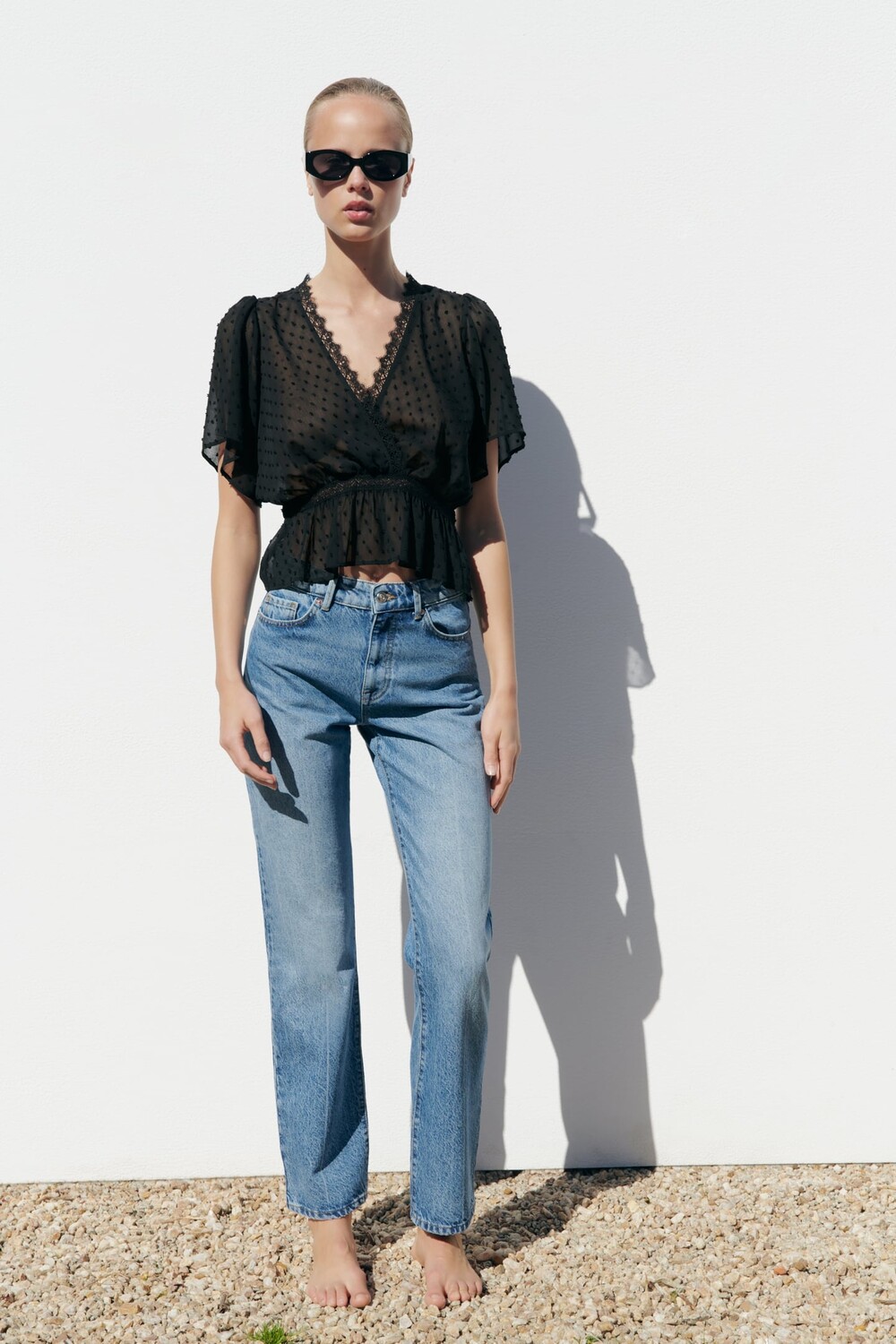 

Блузка с запахом в сетчатку ZARA, черный