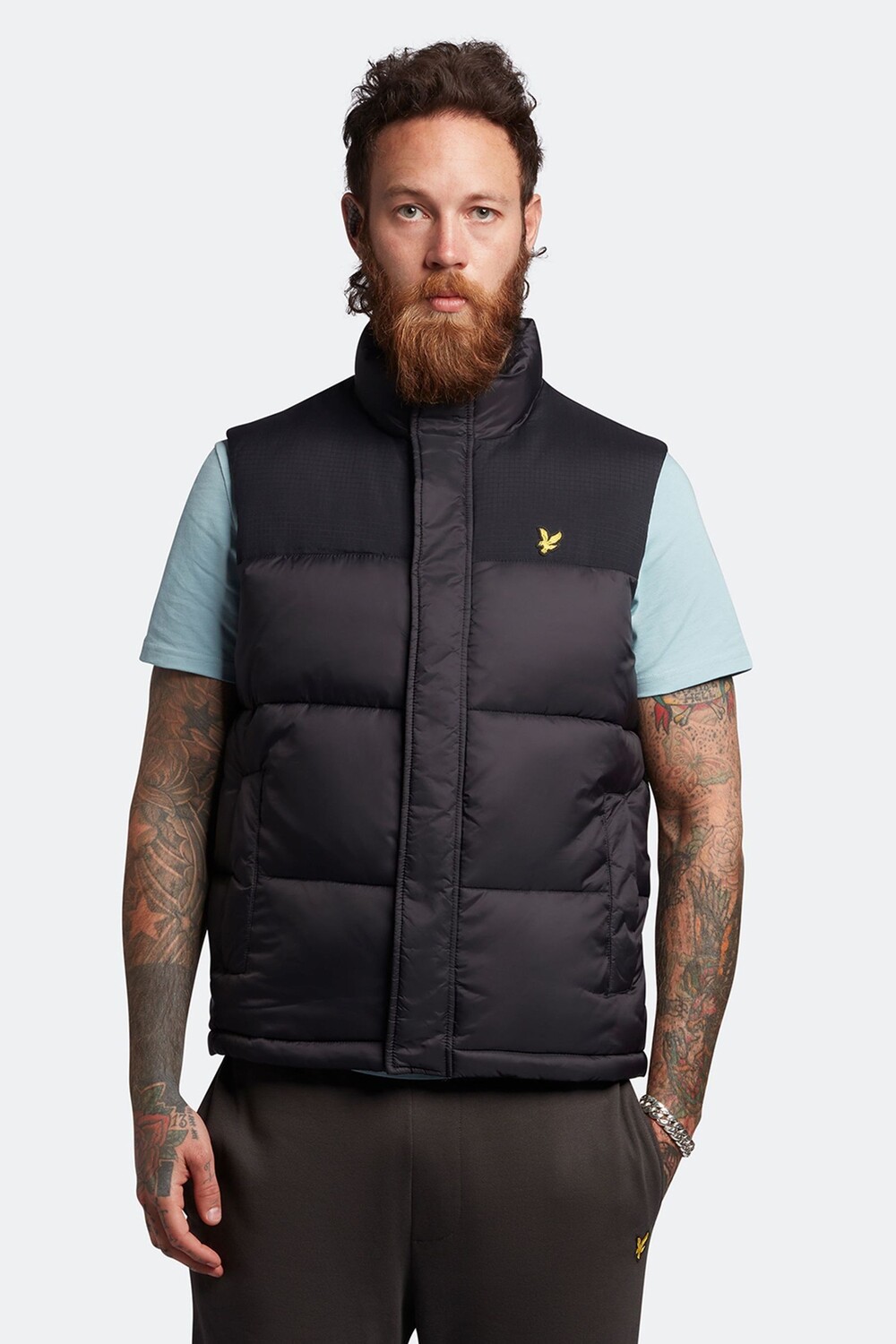 

Черная безрукавка с ватой Lyle & Scott, черный