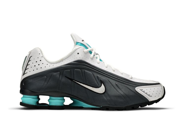 

Кроссовки Nike Shox R4 'Black Metallic Silver', черный