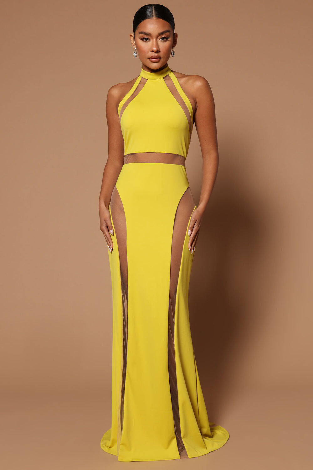 

Платье Fashion Nova GW22X2131, шартрез