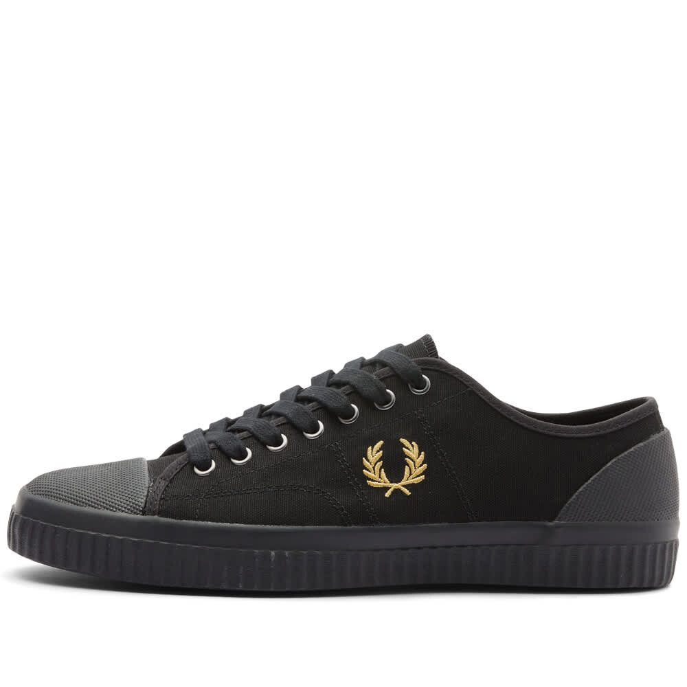 

Кроссовки Fred Perry Hughes Low Canvas Sneaker