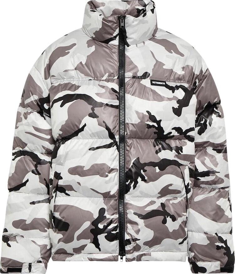 

Пуховик Vetements Logo Camo Puffer Jacket 'White Camo Print', белый