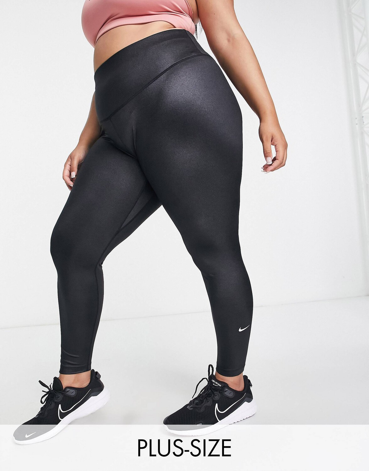 

Черные леггинсы со средней посадкой Nike Training Plus One High Shine, Черный