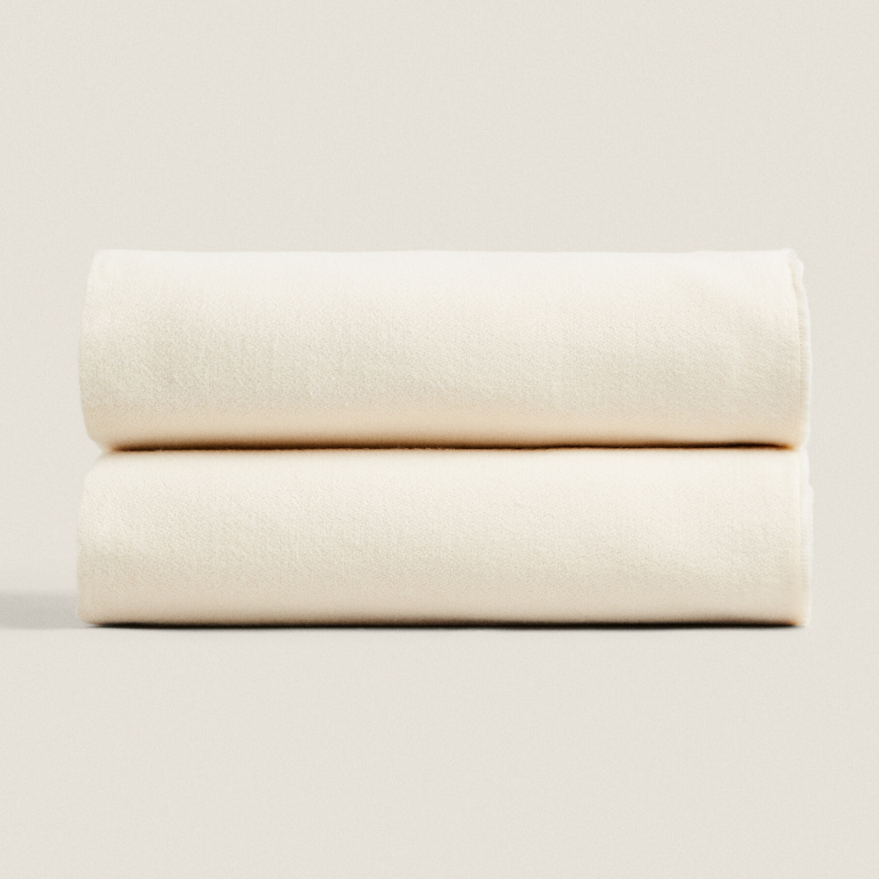 Плед Zara Home Contrast Stripe, кремовый футболка zara contrast chunky кремовый