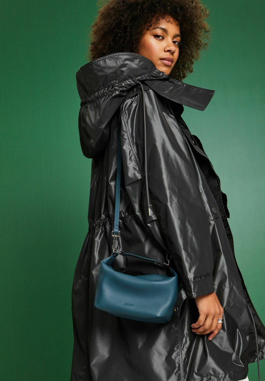 

Сумка Esprit, цвет petrol blue