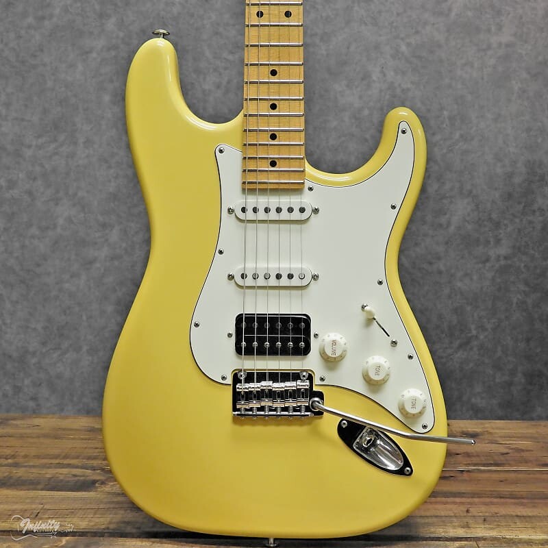 

Электрогитара Suhr Classic S Antique New From Authorized Dealer 2022 - Nitrocellulose Vintage Yellow