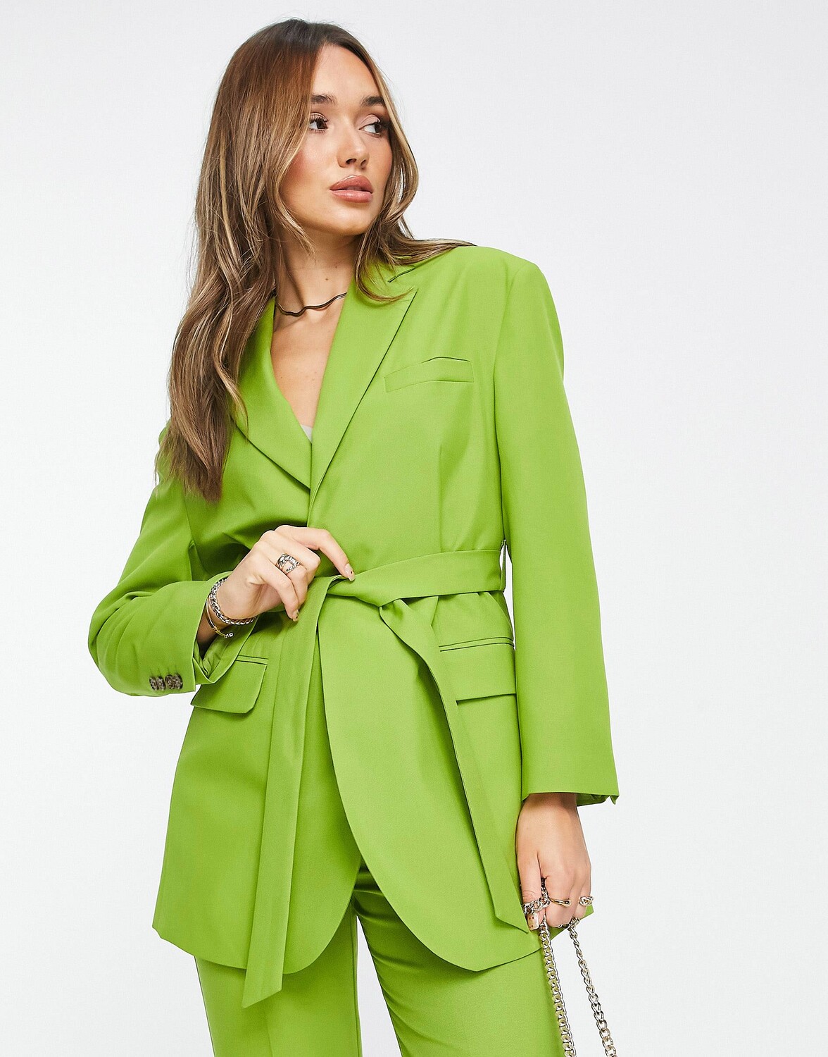 

Оливковый пиджак с поясом ASOS DESIGN