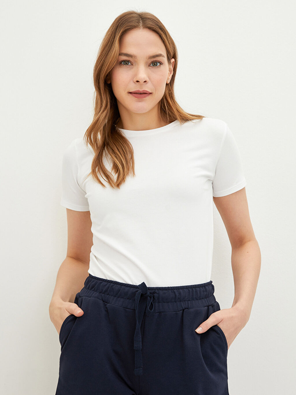 

Женская футболка с круглым вырезом и коротким рукавом LCWAIKIKI Classic, Серый