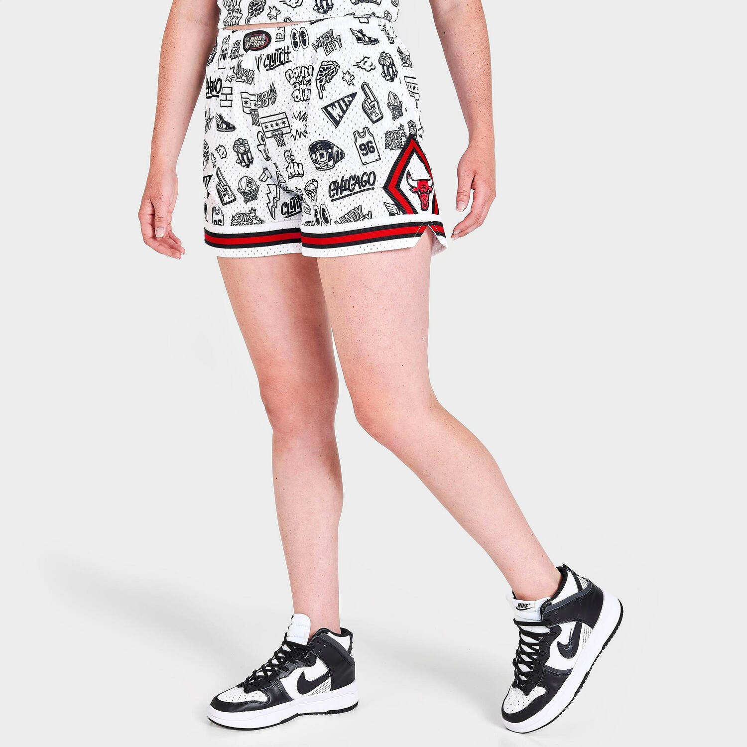 

Женские шорты Mitchell & Ness Chicago Bulls NBA Doodle Swingman, черный