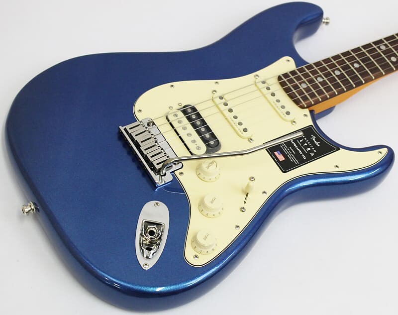 

Электрогитара Fender American Ultra Stratocaster HSS, синяя кобра