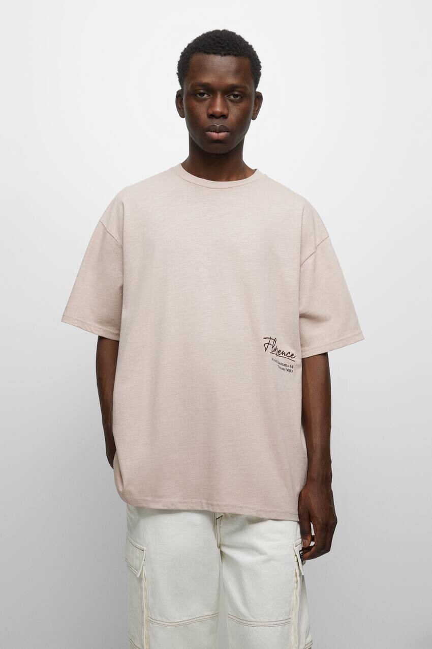 

Футболка с короткими рукавами и городами Pull&Bear, розовый