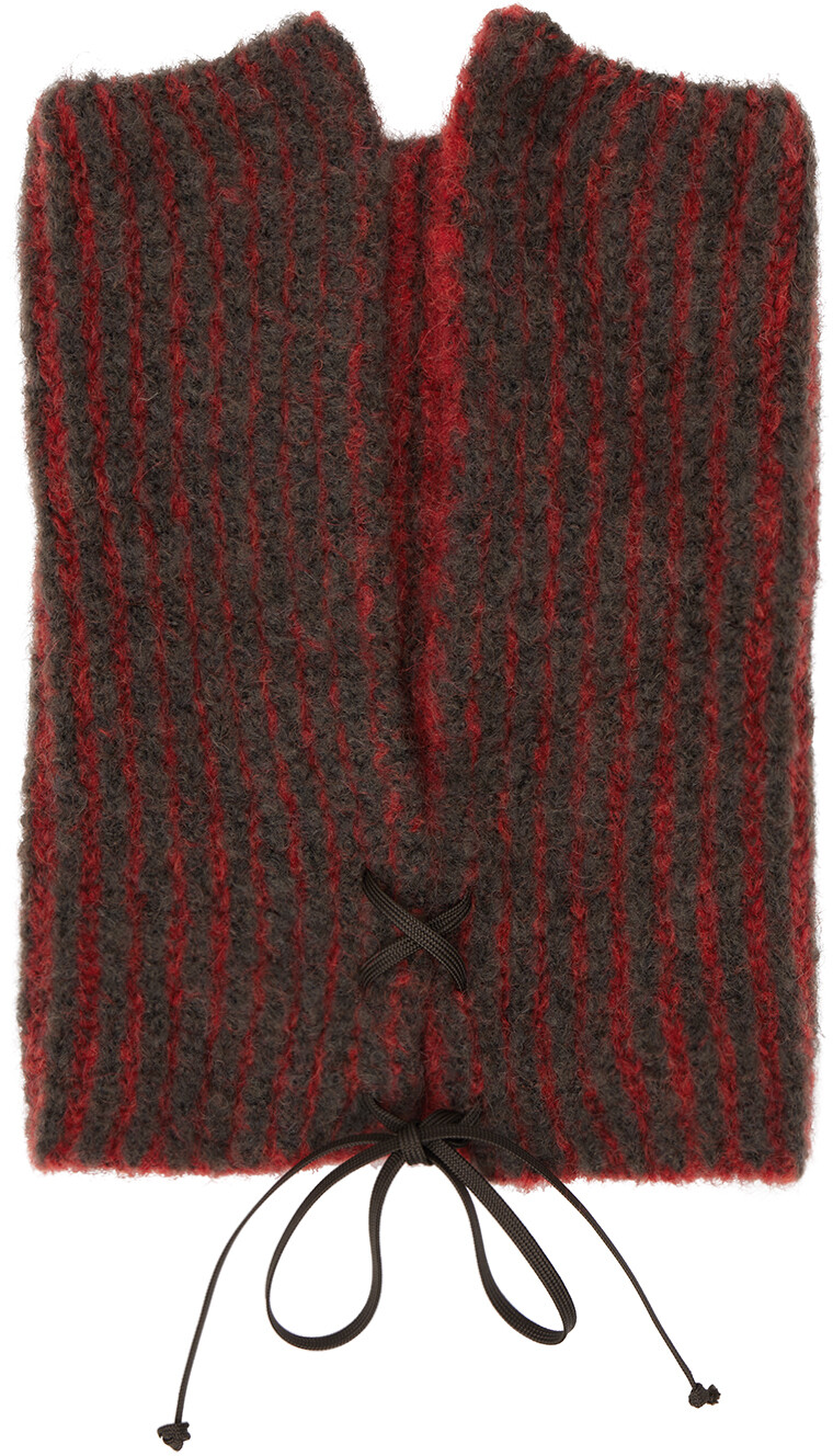

Красно-серый воротник Ingrid Paloma Wool
