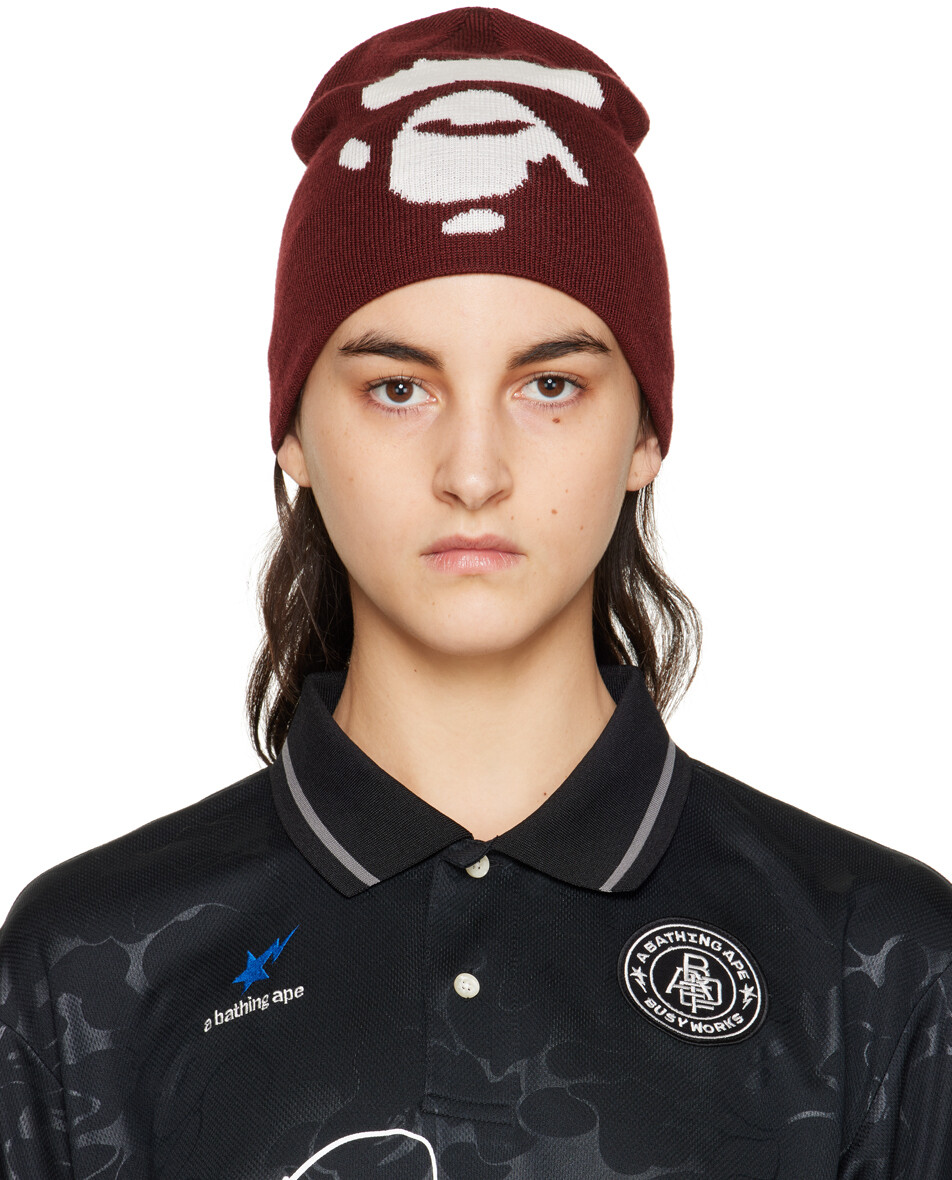 

Бордовая шапка 'A Bathing Ape' BAPE