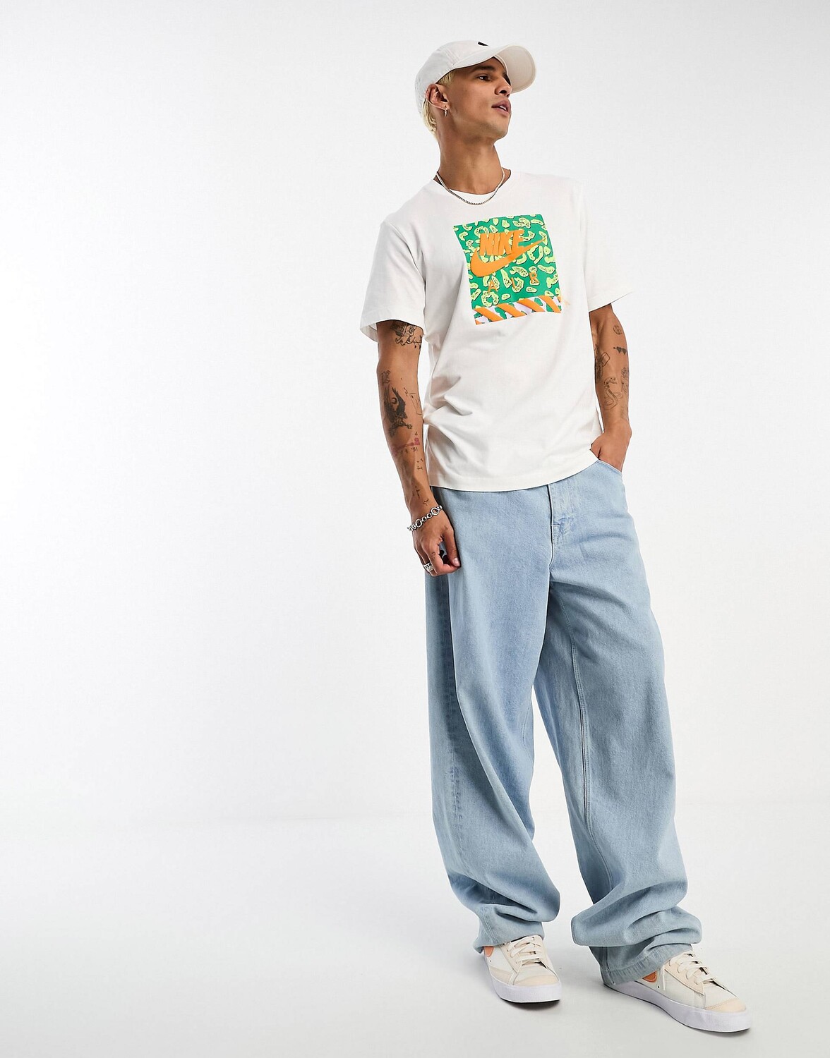 

Футболка Nike Animal Print Box Logo, белый