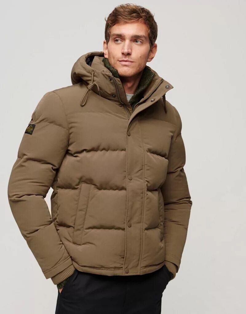 

Пуховик с капюшоном Superdry Everest коричневого цвета песчаника