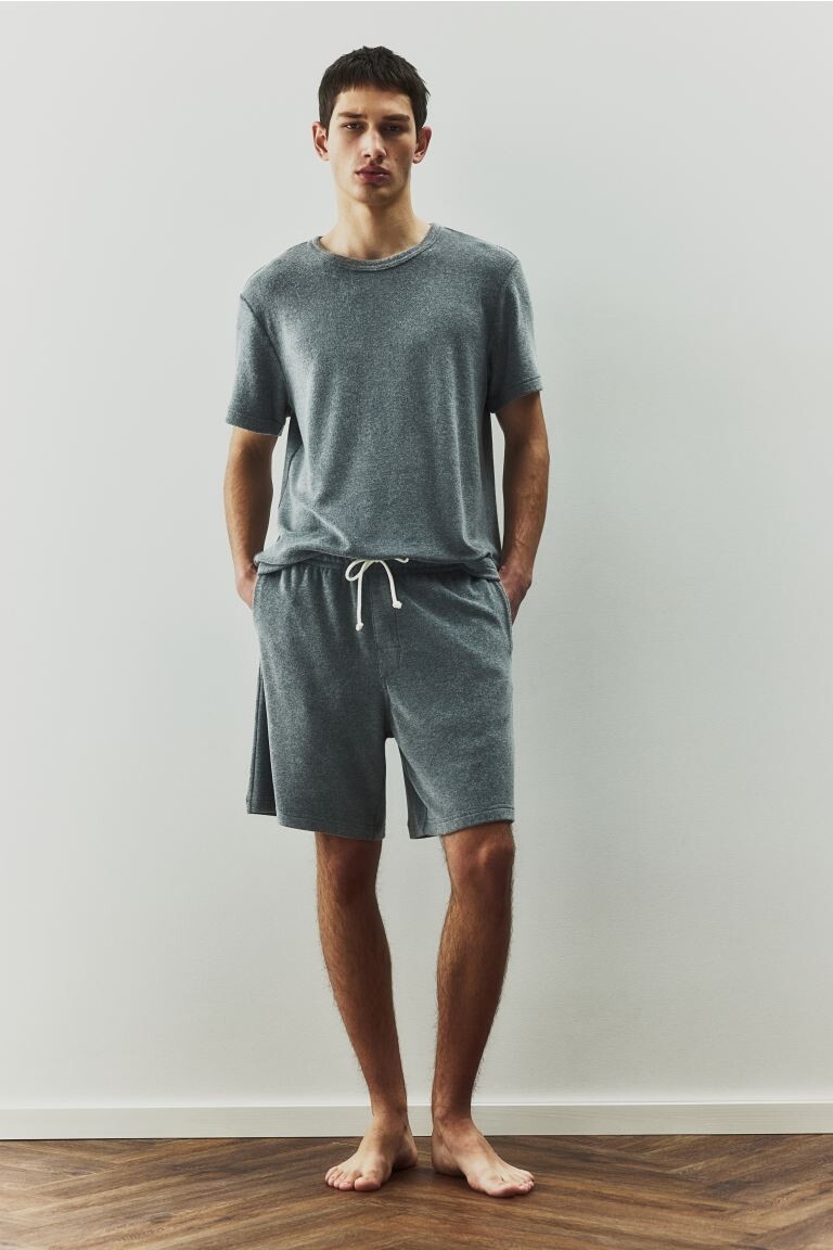 

Футболка для сна и шорты H&M, серый