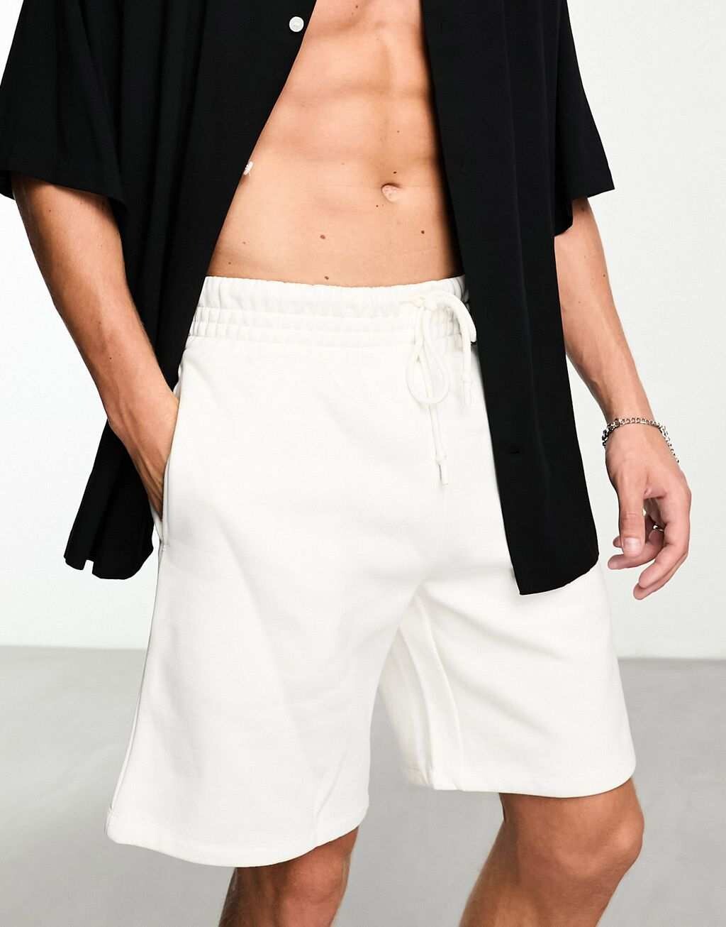

Мягкие белые шорты из плотного джерси ASOS DESIGN