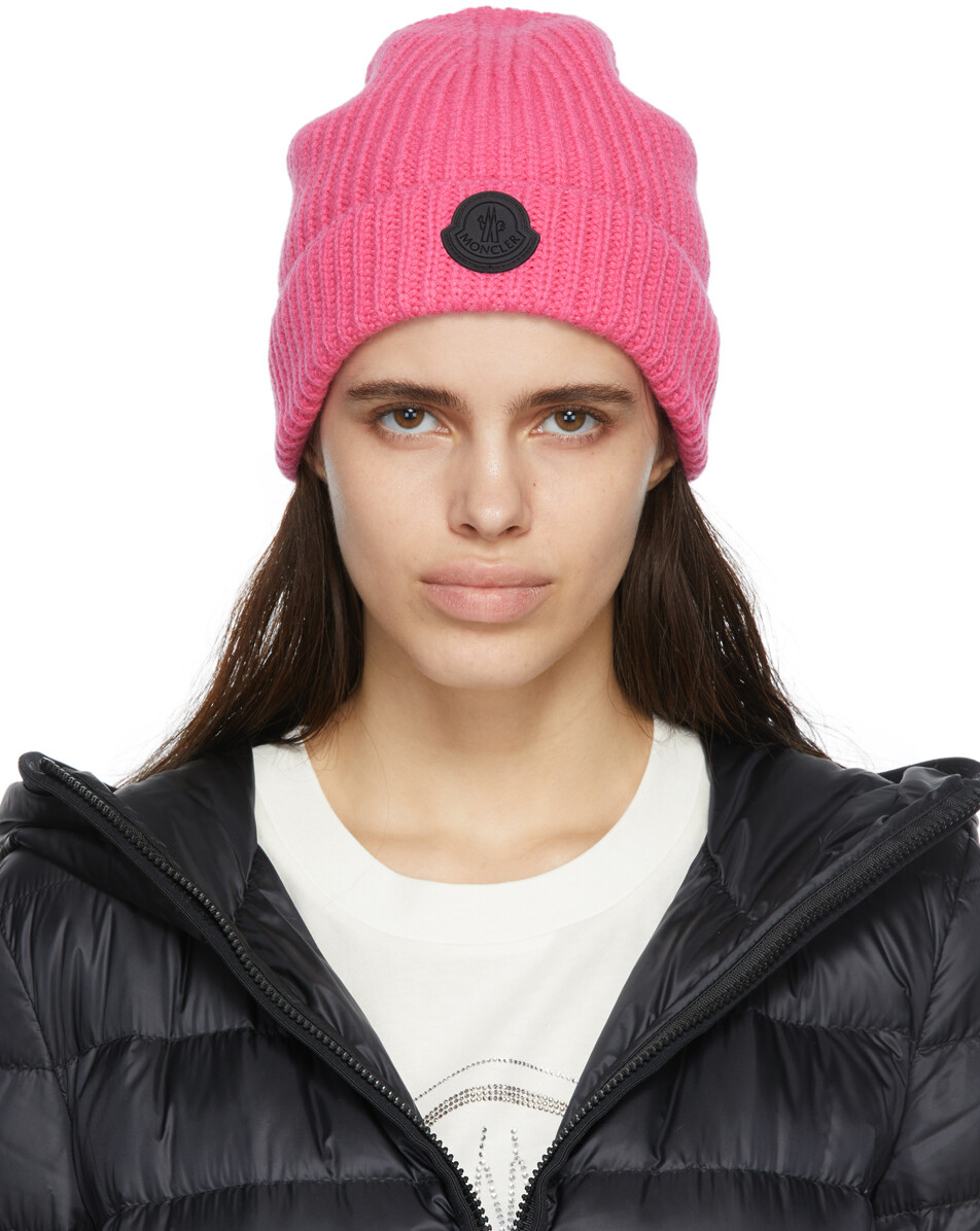 

Розовая кашемировая шапка Moncler