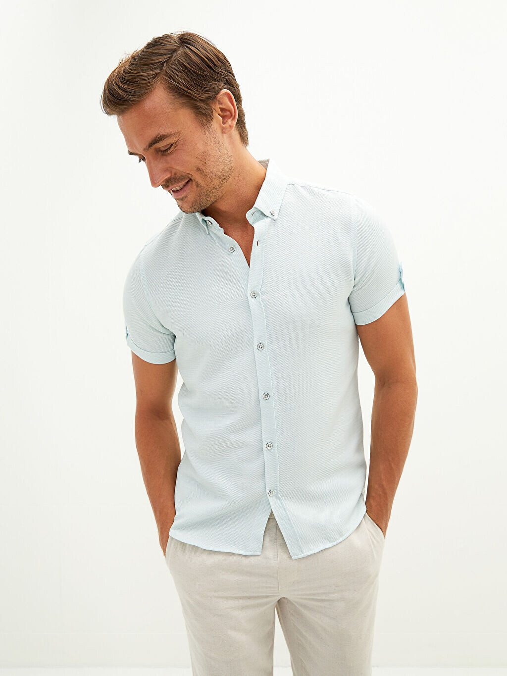 

Мужская рубашка Slim Fit с коротким рукавом LCW Vision