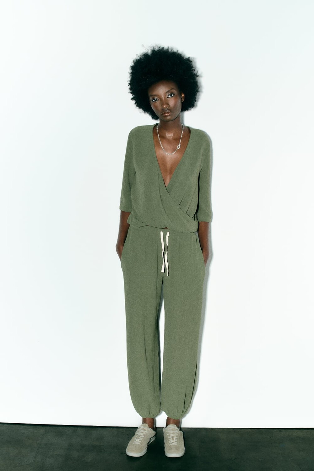

Текстурированный топ ZARA, хаки