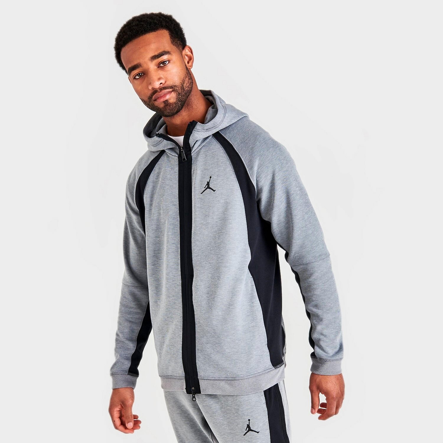 

Мужская худи Jordan Dri-FIT Sport с молнией во всю длину, серый