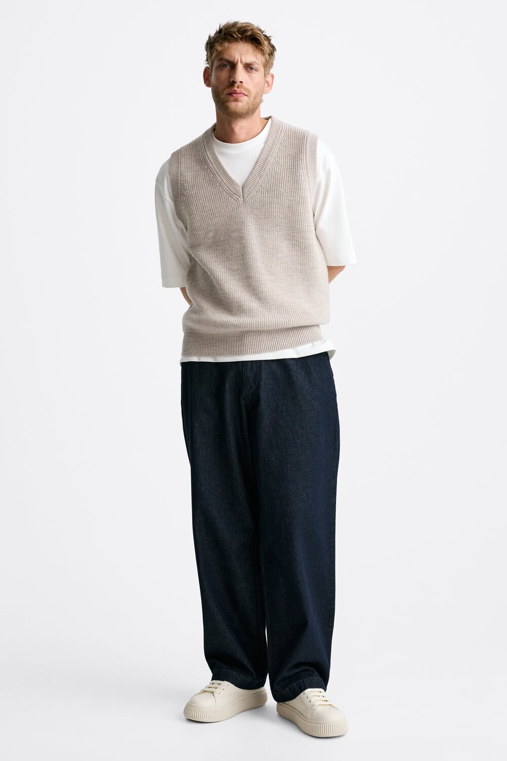 

Монохромные кроссовки ZARA, белый