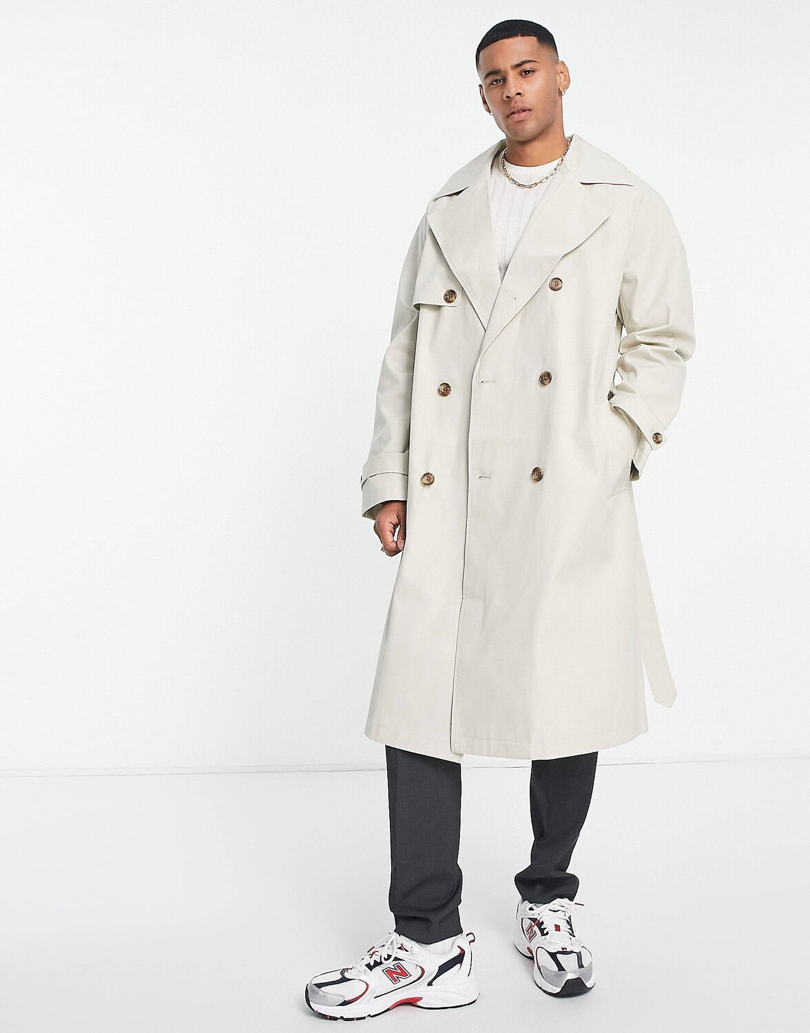 

Светло-белый водостойкий тренч оверсайз ASOS DESIGN