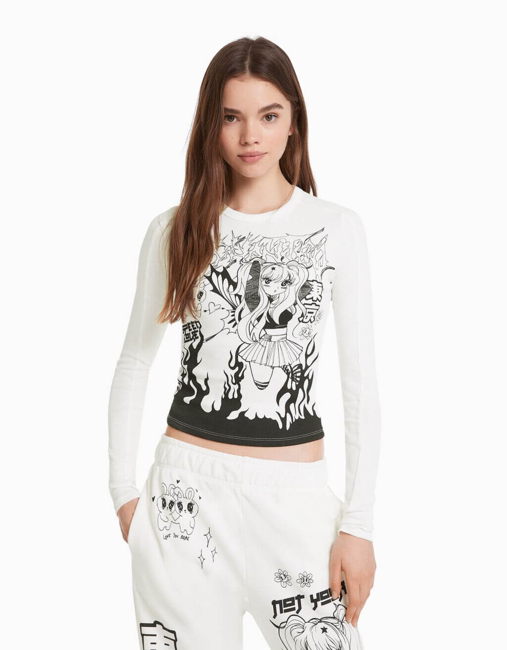 Лонгслив Bershka Anime Print, белый – заказать с доставкой из-за рубежа  через онлайн-сервис «CDEK.Shopping»