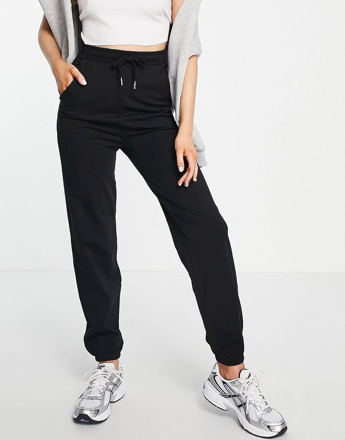 

Черные узкие джоггеры ASOS DESIGN basic - BLACK