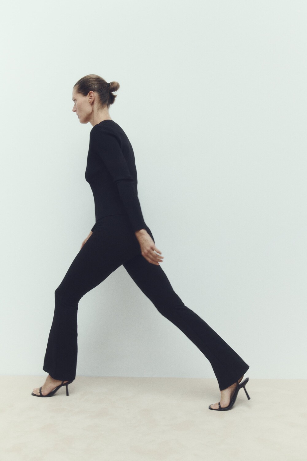 

Леггинсы с высокой посадкой Zara, черный