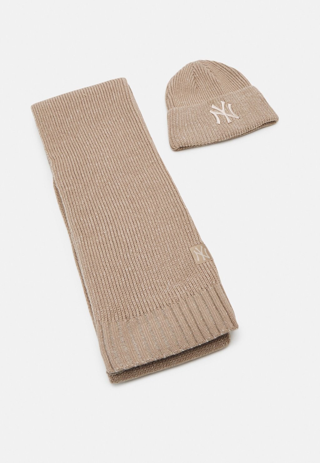 Шапка SCARF AND WIDE CUFF BEANIE UNISEX SET New Era, цвет stone/brown