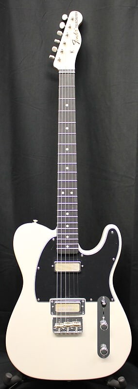 

Электрогитара Fender Gold Foil Telecaster Ebony Fingerboard White Blonde с сумкой для переноски