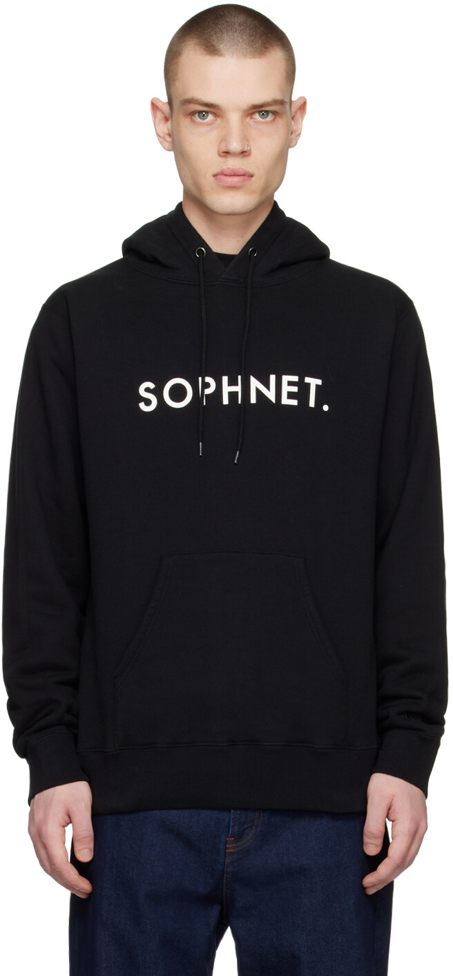 

Черный худи с принтом SOPHNET.