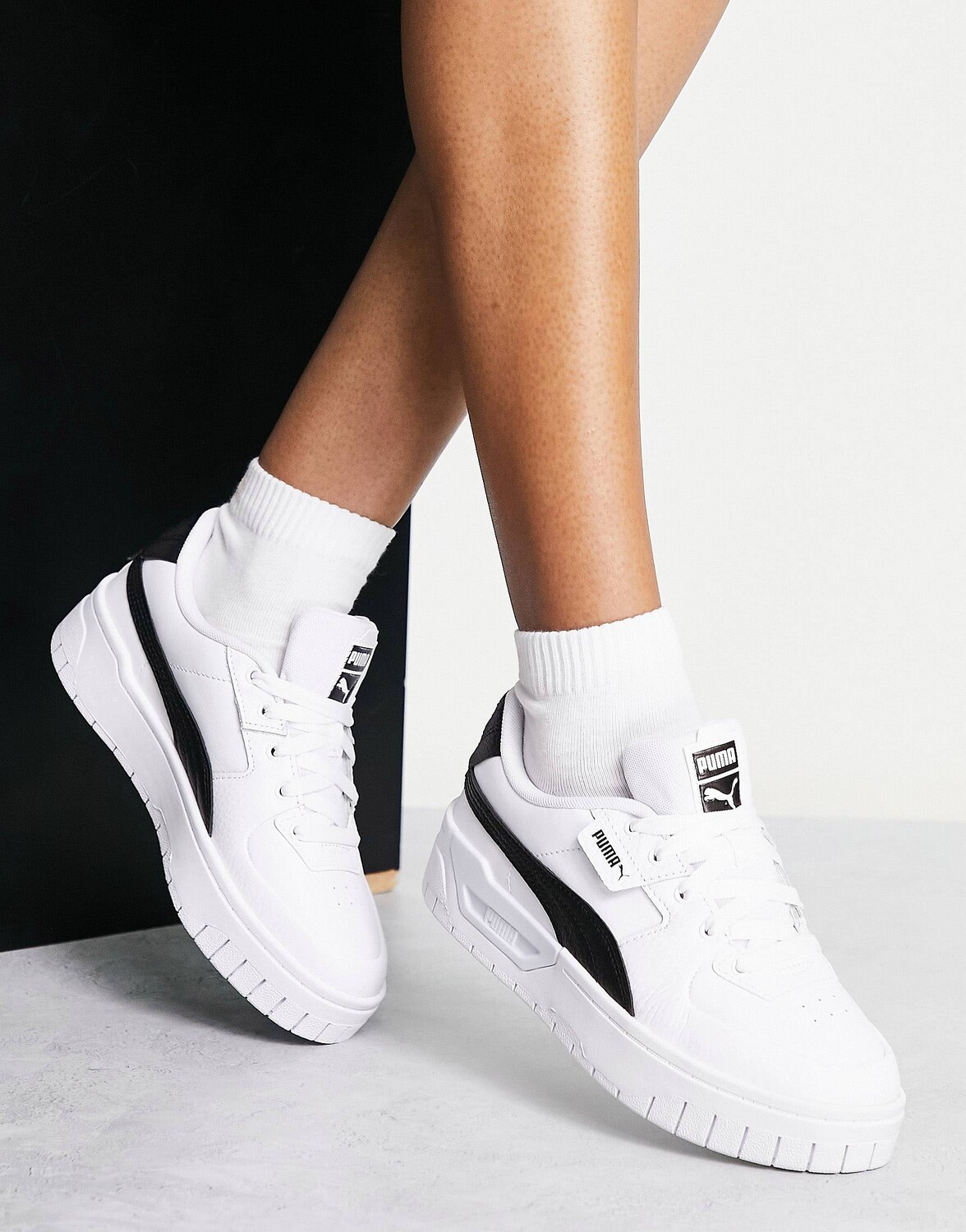 

Бело-черные кроссовки Puma Cali Dream
